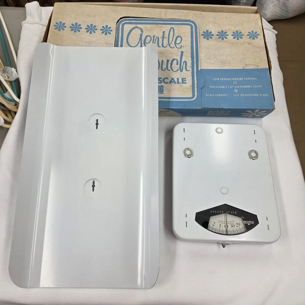 Borg Gentle Touch Baby/Infant Scale with Tray & Original Box